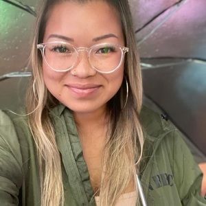 Meet your Posher, Kaitlyn